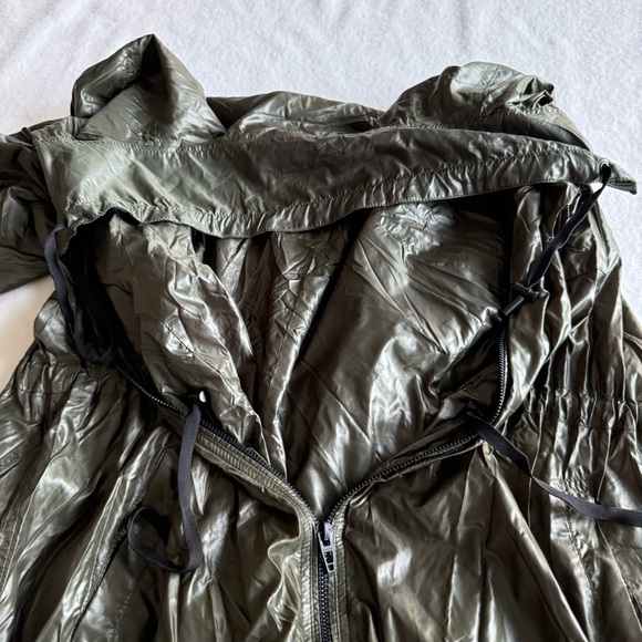 BLANK NYC Olive Green Lightweight Utility Packable Rain Jacket Oversized Size XS - Picture 13 of 13